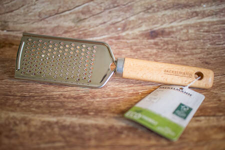 Râpe à fromage inox  